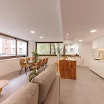 Bravissimo Turbau Entresol A, With 3 Bedrooms *