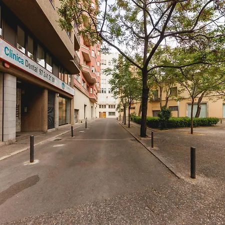 Bravissimo Turbau Entresol A, With 3 Bedrooms Apartment