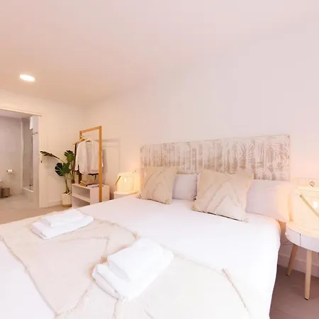 Bravissimo Turbau Entresol A, With 3 Bedrooms شقة *